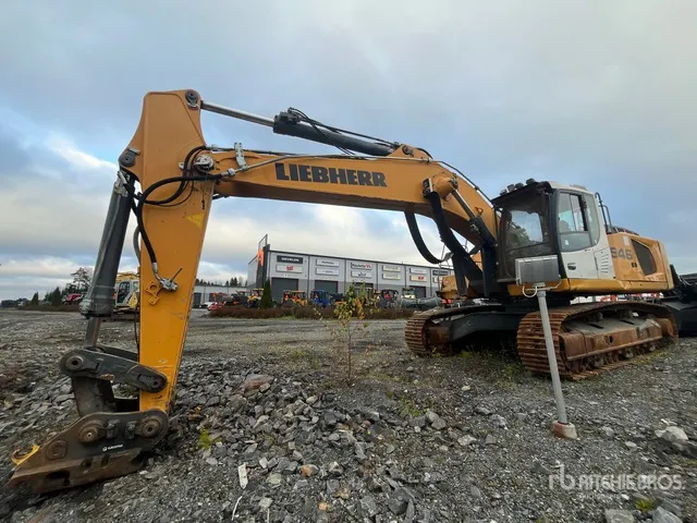 2016 Liebherr R946 LC Tracked Excavator