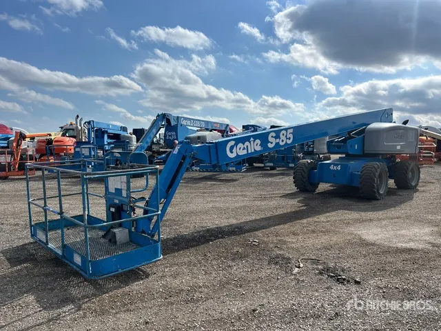 2014 Genie S-85 4WD Telescopic Boom Lift