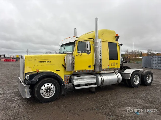 1999 Western Star 4900 6x4 T/A Sleeper Truck Tractor