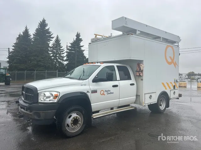 2009 Dodge Ram 5500 4x4 Crew Cab Utility Truck