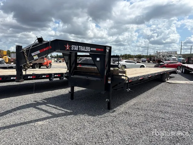 2026 5 Star Trailer ST-913 FB 40 ft T/A Gooseneck Equipment Trailer