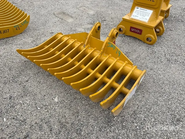 Teran RAKE305C44 44 in Excavator Rake - Fits Cat 305 (Unused)