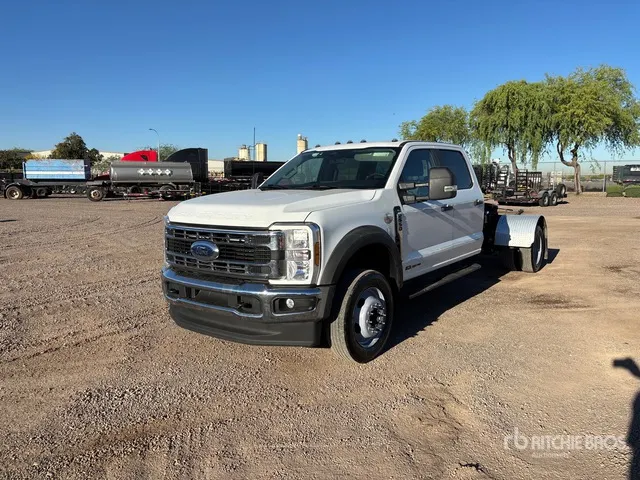 2024 Ford F-550 4x4 Crew Cab Versatile Hauler Truck