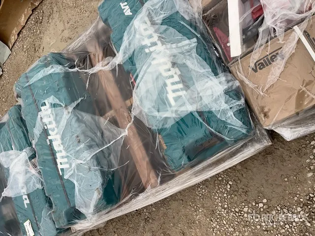 Makita HM1307CB Demolition Breaker