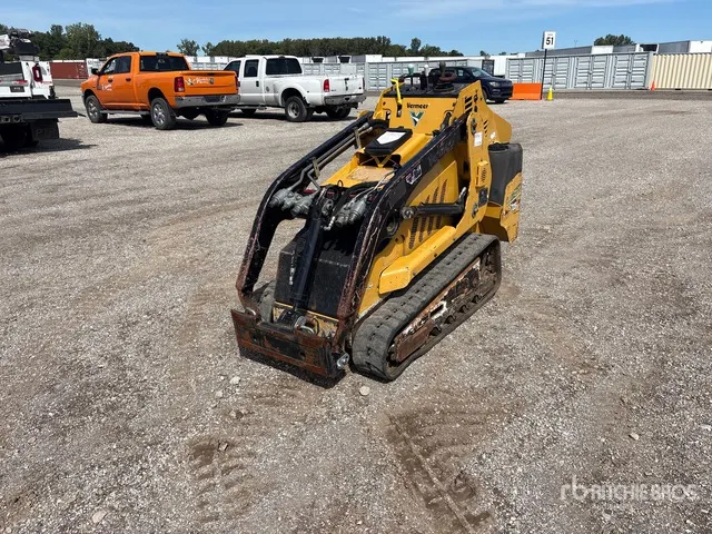 2017 Vermeer S725TX Mini Compact Track Loader