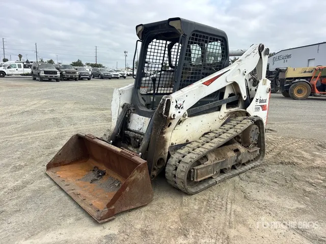 2017 Bobcat T650 Compact Track Loader