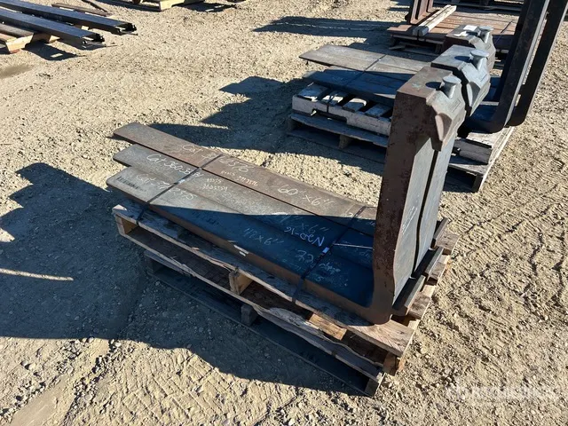 Quantity of (3) Cat LH Fork Tines - Fits Cat 924-966 (Unused)