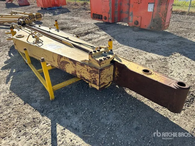 Komatsu 168 in Extendable Arm - Fits Komatsu PC228