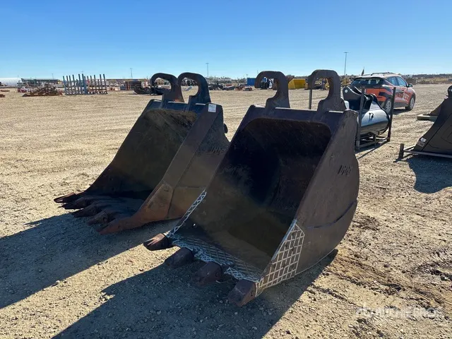 Quantity of (2) Imac Q/C Digging Bucket