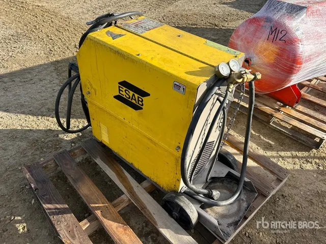 Migmaster 250 A Skid-Mounted MIG Electric Welder