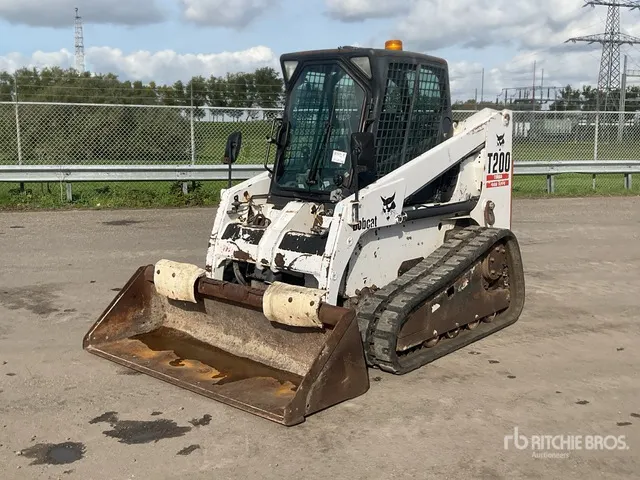 2001 Bobcat T200 High Flow Compact Track Loader