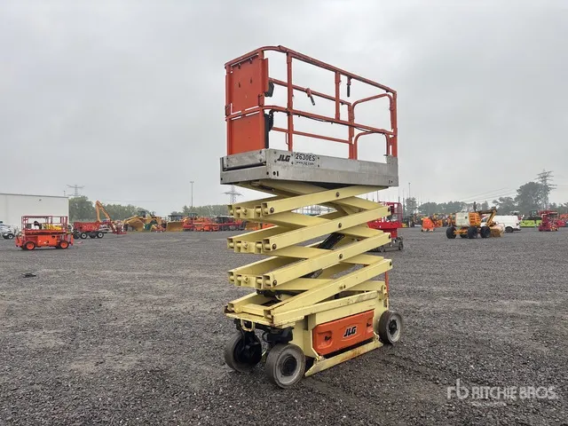 2012 JLG 2630ES Electric Scissor Lift