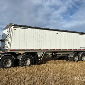 Lode King 30 ft T/A Super B-Train Pup Grain Trailer