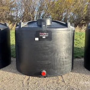 Free Form 1680 gal Poly Water Tank