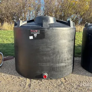 Free Form 1680 gal Poly Water Tank
