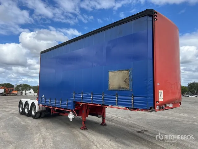 2015 MaxiTrans 7.25 m Tri/A B-Double Lead Curtain Side Trailer