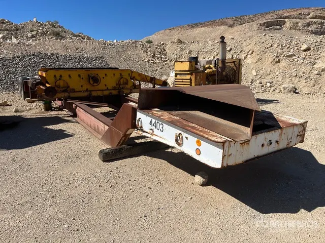 30 ft 16-Wheel Step Deck Trailer