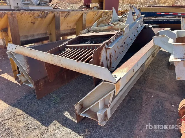 17 ft x 3 ft 2 in Grizzly Aggregate Feeder