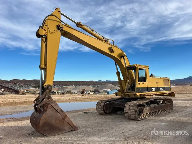 1985 Cat 235BH Tracked Excavator