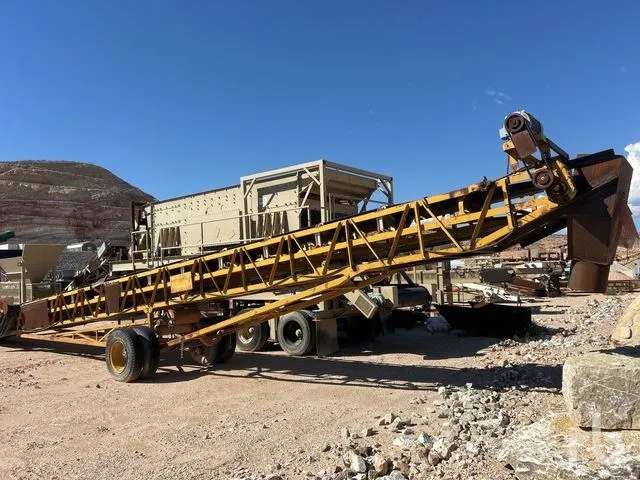 Omco EL3060 30 in x 61 ft Portable Stacking Conveyor