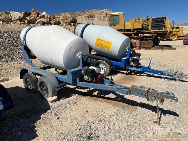 2001 Cart-Away CMT-100 T/A Mixer Trailer