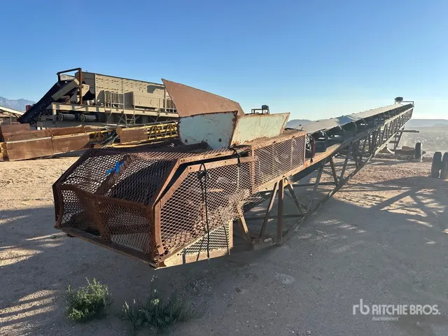 30 in x 130 ft Portable Radial Stacking Conveyor