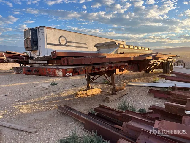 Highway 37 ft T/A - 10 ft Extendable Flatbed Trailer