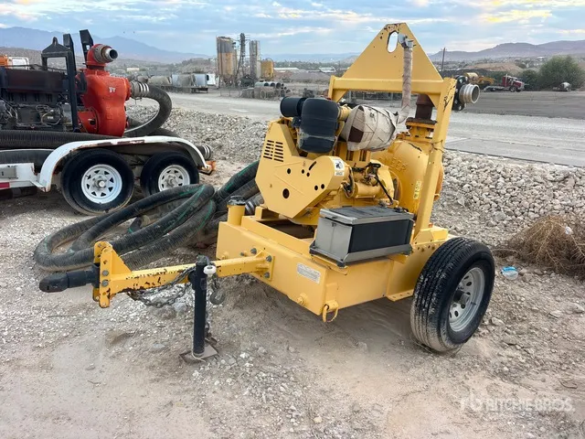 2011 Pioneer Trailer-Mounted Water Pump