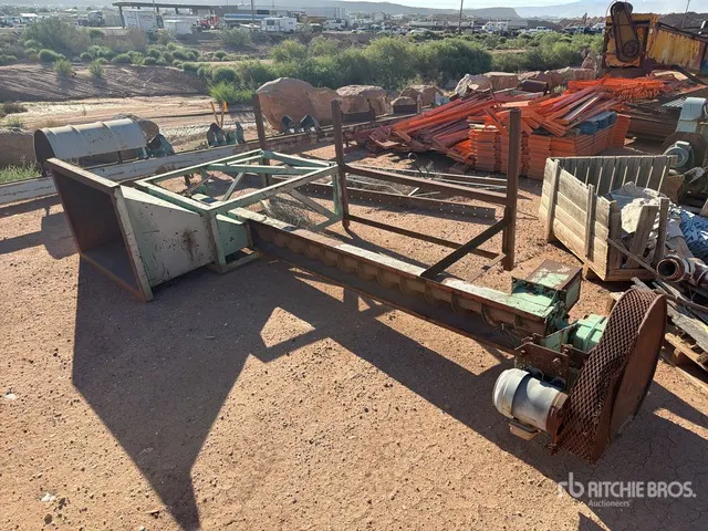Aggregate Auger Feeder - Fits Calsnator