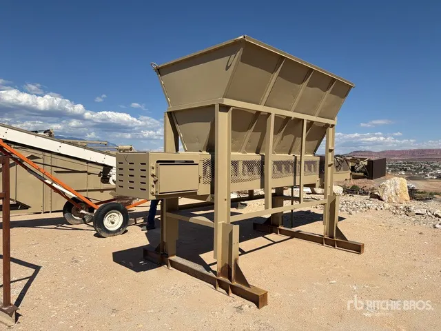 18 ft x 21 ft 10 ft Feeder House Aggregate Feeder