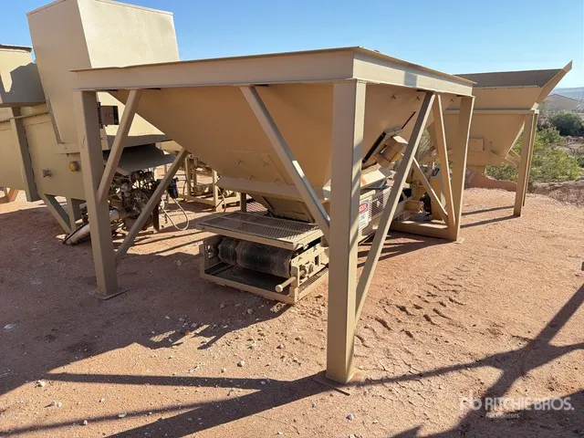 Superior 8 X 11 SHB Feed Bin