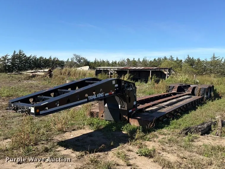 2000 Trail King TK110HDC lowboy equipment trailer