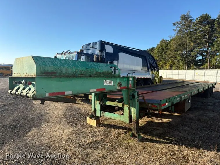 2006 Evaco Superline tilt deck equipment trailer
