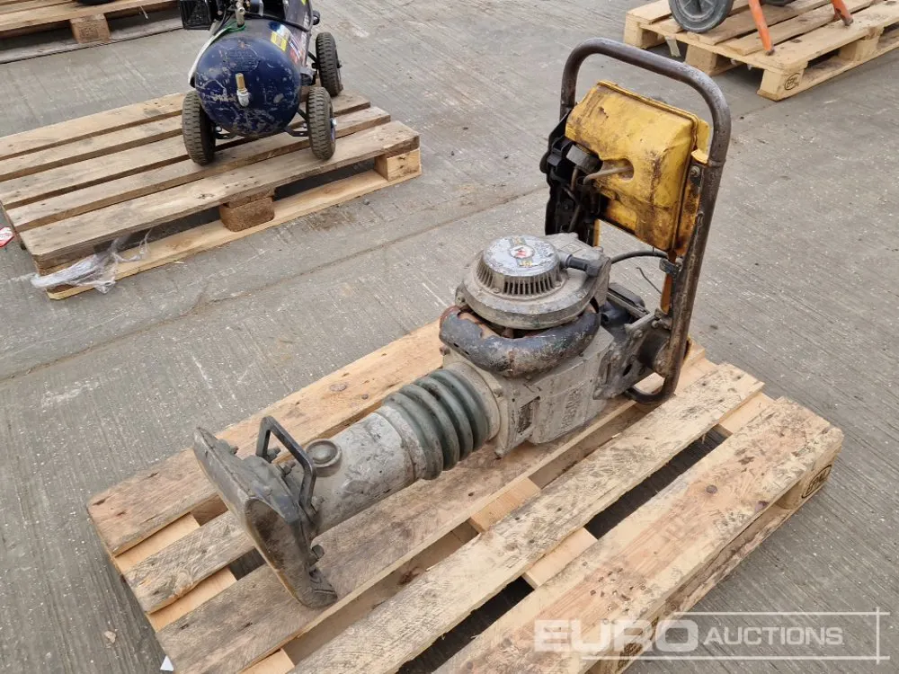2015 Wacker Neuson BS50-2