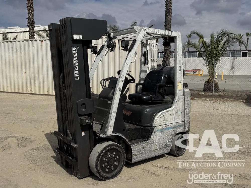 2002 Uni Carriers MCP1F2A20LV FORKLIFT, 4,000# capacity, 80" mast, 4-stage, 240" loift, lpg, canopy, solid tires