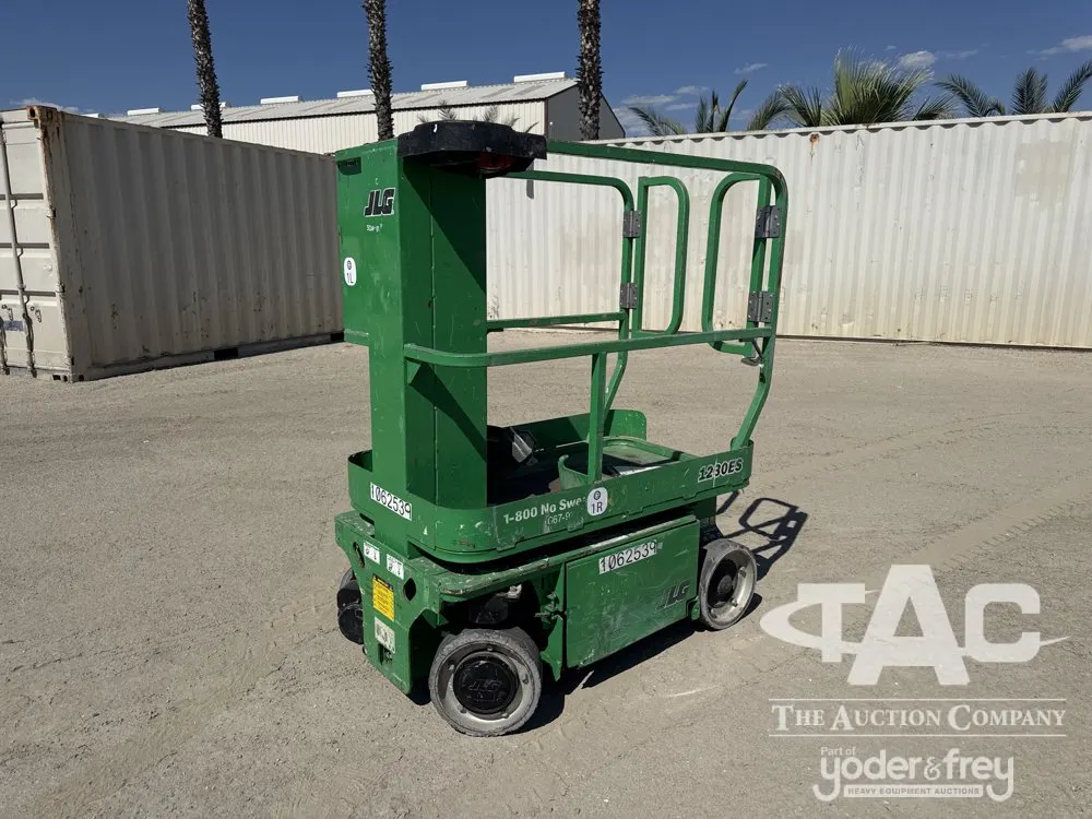 2017 JLG 1230ES