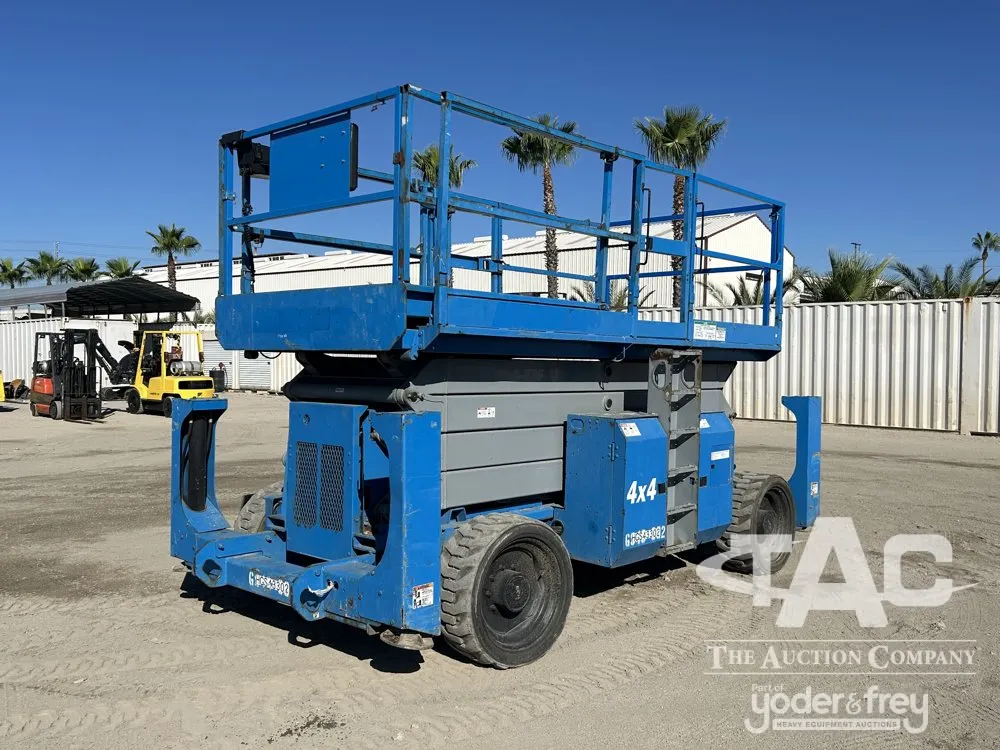 2011 Genie GS4390
