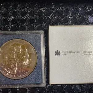 1955 Canada Silver Dollar, Royal Canadian Mint, 500 Silver, 23.4g, Original Case
