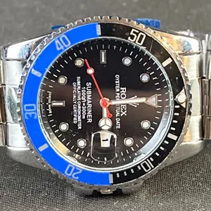 Rolex Submariner Replica Wristwatch Stainless Steel Blue Bezel Black Dial Date Display