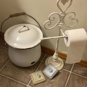 Enamel Chamber Pot, Metal Toilet Roll Holder, wall hooks