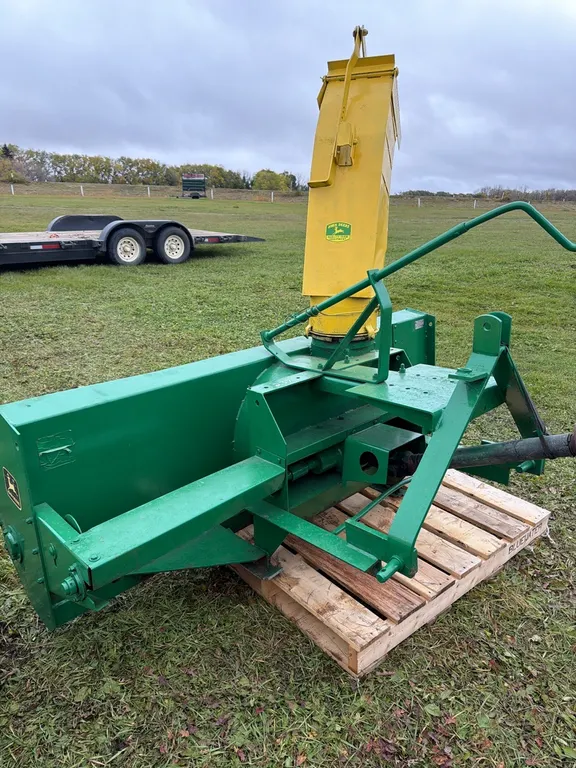 7’ JD - 3 pt snow blower (GST 5% charged)
