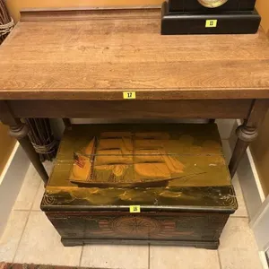 Writing table