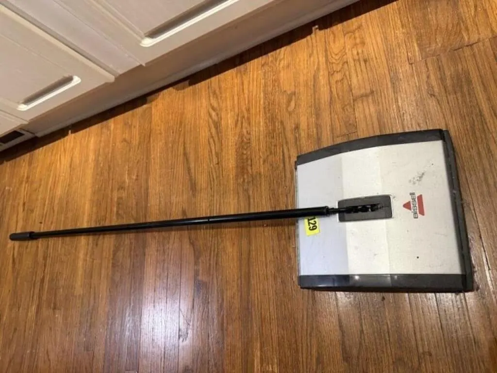 Bissell floor sweeper