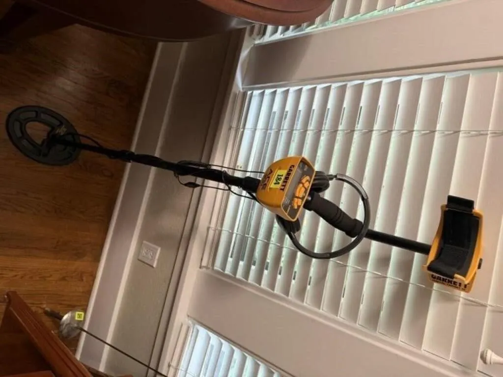 Garrett metal detector, headphones