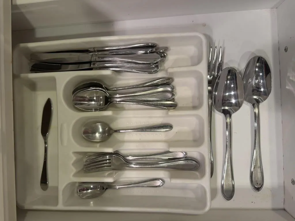 Tray of silverware