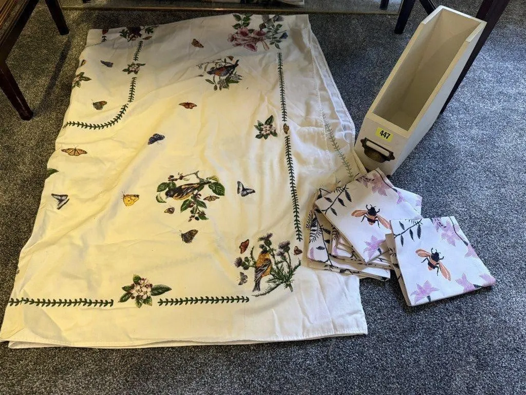 File box, tablecloth, cloth napkins