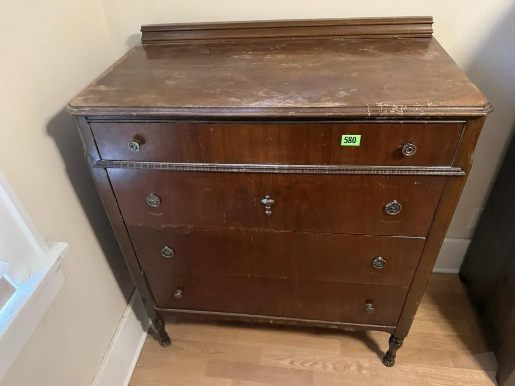 Vintage chest of drawers