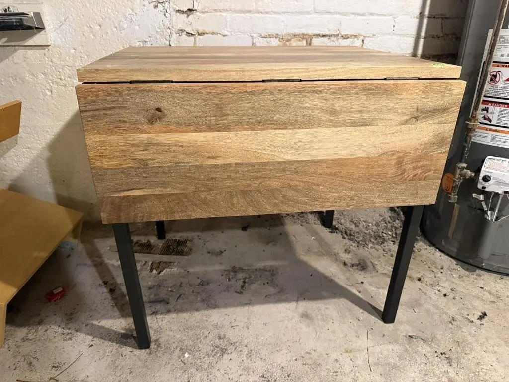Modern farmhouse style dining table