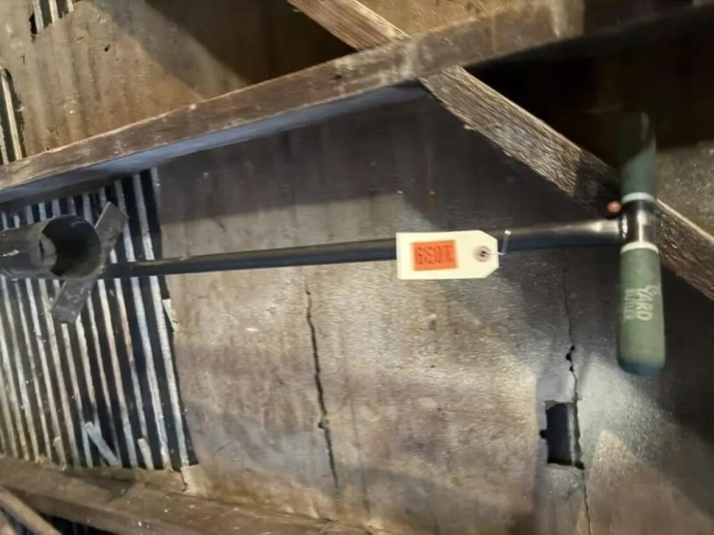Yard butler gopher bait applicator