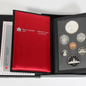 #31 1986 Canada Double Dollar Set Silver Dollar